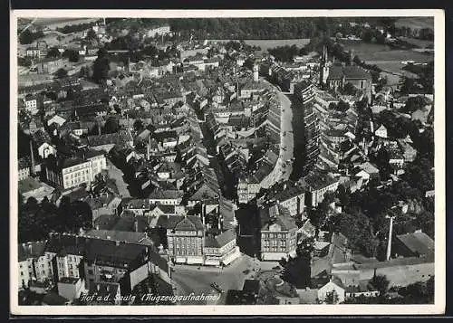 AK Hof a. d. Saale, Teilansicht mit Kirche und Strassenpartie