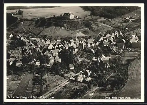 AK Schwalenberg in Lippe, Ortsansicht mit Schloss vom Flugzeug aus