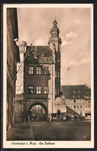 AK Schweinfurt a. M., Rathaus mit Geschäft Foto Zeuner