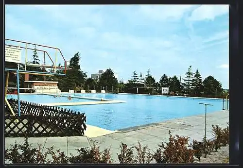 AK Lunden /Holstein, Partie im Freibad