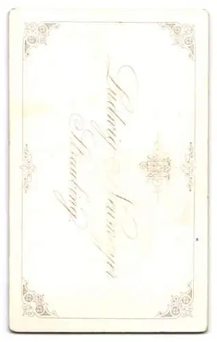 Fotografie Ludwig Neumayer, Straubing, Porträt eines Mannes mit Bart