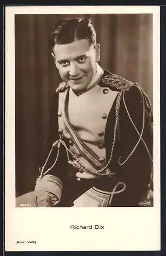 AK Schauspieler Richard Dix in Uniform