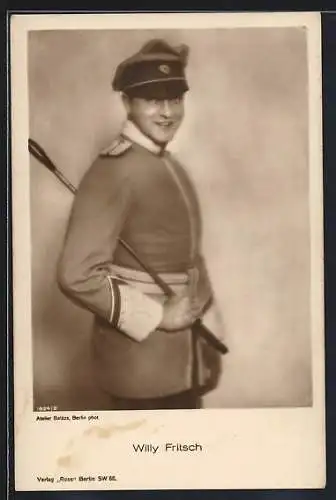 AK Schauspieler Willy Fritsch in Uniform