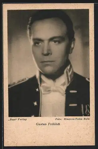 AK Schauspieler Gustav Fröhlich, in Uniform portraitiert