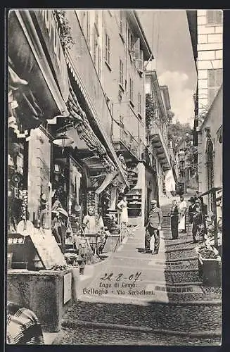 AK Bellagio, Via Serbelloni, Lago di Como, Strassenpartie mit Geschäften