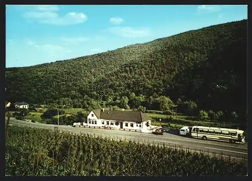 AK Walporzheim /Ahr, Restaurant Onkel Jupp G. Ulrich mit Strasse aus der Vogelschau