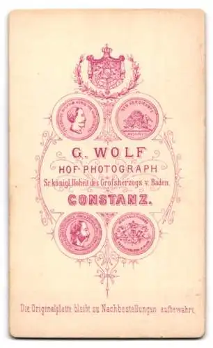 Fotografie G. Wolf, Constanz, Würdevolle Darstellung eines älteren Herrn im Anzug