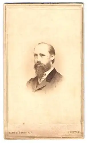 Fotografie Case & Getchell, Boston, Washington Street 299¼, Portrait eines Mannes mit Bart