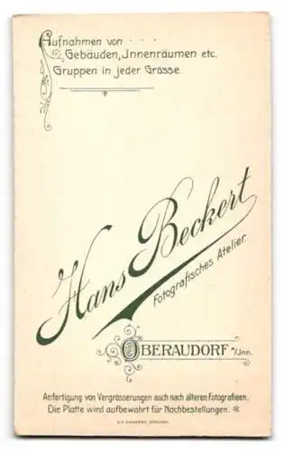 Fotografie Hans Beckert, Oberaudorf am Inn, Dame in eleganter Kleidung