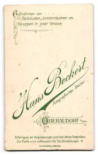 Fotografie H. Beckert, Oberaudorf a/Inn., Portrait einer jungen Dame mit Blumenstrauss