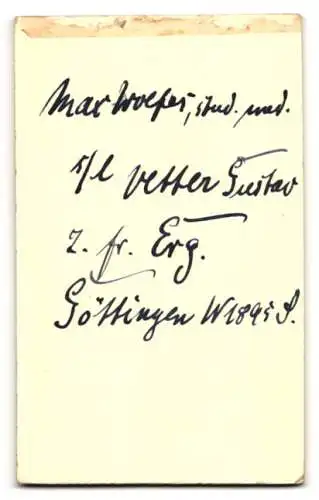 Fotografie W. Frank, Aurich, Norderstrasse 56, Porträt eines jungen Mannes im Anzug