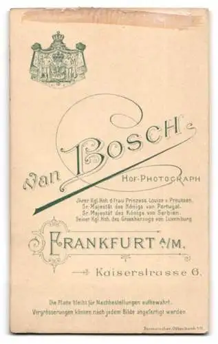 Fotografie van Bosch, Frankfurt a.M., Kaiserstrasse 6, Porträt eines bärtigen Mannes im Anzug