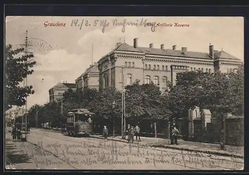 AK Graudenz / Grudziadz, Alte Artillerie-Kaserne, Strassenbahn