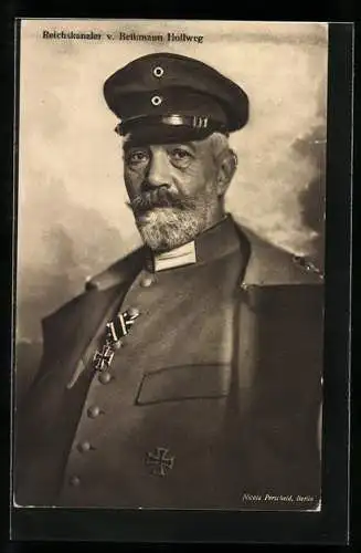 AK Reichskanzler von Bethmann Hollweg in Uniform mit Schirmmütze