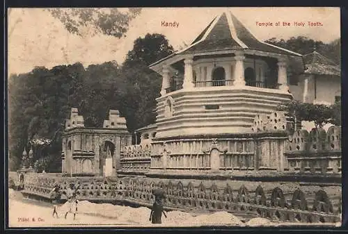 AK Kandy, Temple of the Holy Tooth