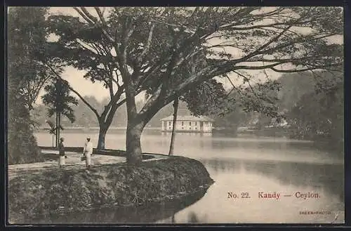 AK Kandy, Uferpartie am See