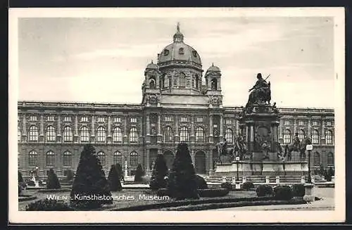 AK Wien, Kunsthistorisches Museum mit Denkmal