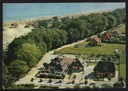 AK Hohwacht, Café-Restaurant Gode Wind v. Helmut Schuschies, Fliegeraufnahme