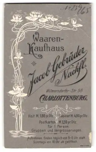 Fotografie Jacob Gebrüder Nachfl., Charlottenburg, Wilmersdorfer-Str. 56, Seerosen im Jugendstil, Portrait eines Kindes