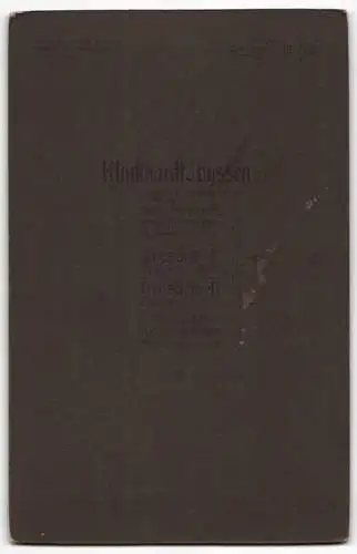 Fotografie Klinkhardt & Eysser, Dresden, Pragerstr. 26, Bürgerliches Ehepaar in Hochzeitskleidung im Studio