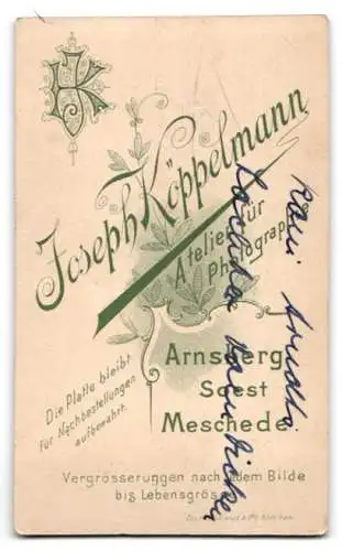 Fotografie Joseph Köppelmann, Arnsberg, Junges Mädchen in weissem Kleid