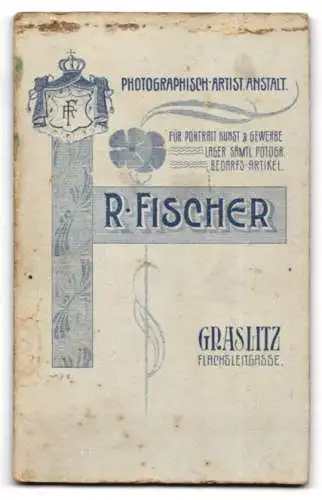 Fotografie R. Fischer, Graslitz, Flachsleitgasse, Porträt eines elegant gekleideten Mannes