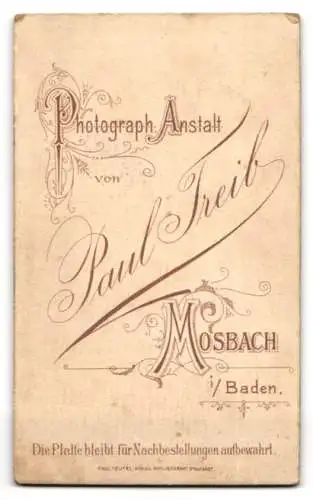 Fotografie Paul Treib, Mosbach i. Baden, Brustporträt einer Frau im dunklen Kleid