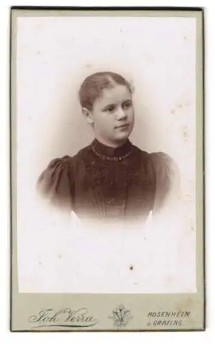 Fotografie Joh. Verra, Rosenheim, Frühlingstr. 10, Portrait einer jungen Frau