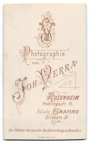 Fotografie Joh. Verra, Rosenheim, Frühlingsstr. 10, Porträt eines Herrn im Anzug