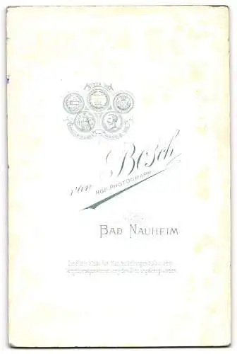 Fotografie van Bosch, Bad Nauheim, Porträt eines Mannes mit Schnurrbart.