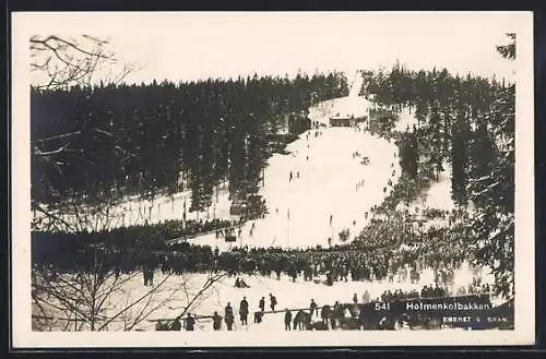 AK Holmenkolbakken, Skisprungschanze, Veranstaltung