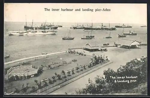 AK Aden, The inner harbour and landing pier, Schiffe