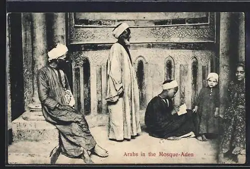 AK Aden, Arabs in the Mosque