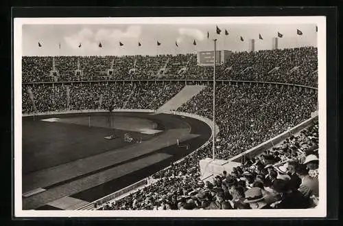 AK Berlin, Olympiade 1936, Reichssportfeld, Deutsche Kampfbahn