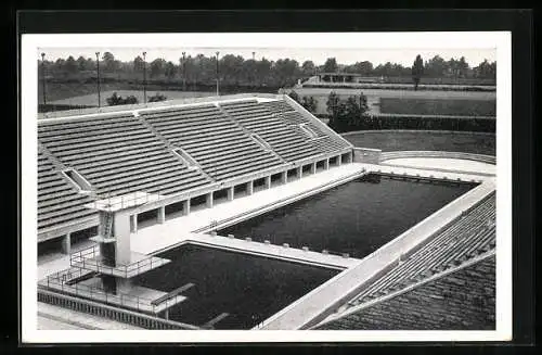 AK Berlin, Olympiade 1936, Reichssportfeld, Blick von der Deutschen Kampfbahn auf das Schwimmstadion