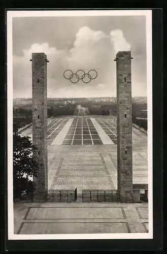 AK Berlin, Reichssportfeld, Olympia-Stadion, Blick durch das Osttor