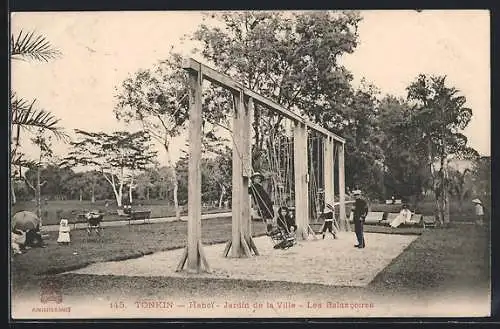 AK Tonkin-Hanoi, Jardin de la Ville, Les Balancoires