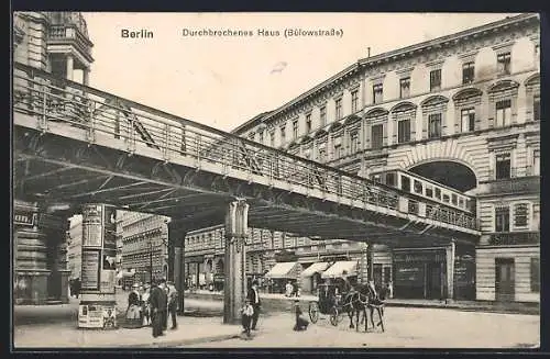 AK Berlin-Schöneberg, Durchbrochenes Haus Bülowstrasse mit U-Bahn und Geschäften