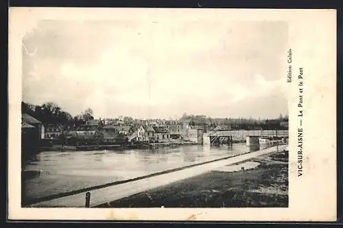 AK Vic-sur-Aisne, Le Pont et le Port