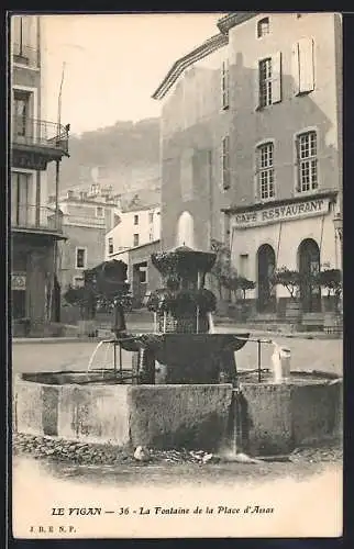 AK Le Vigan, La Fontaine de la Place d`Assas, Cafe Restaurant