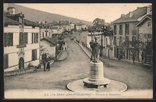 AK Saint-Jean-Pied-de-Port, Place de la République