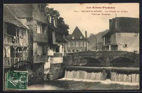 AK Salies-de-Béarn, la chute du Saleys, les vieilles maisons