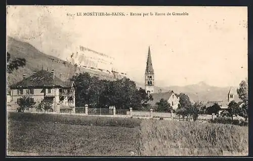 AK Le Monêtier-les-Bains, Entrée par la Route de Grenoble