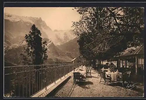 AK La Grave, Hôtel de la Meije, Sa Terrasse avec vue sur les montagnes