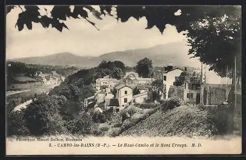 AK Cambo-les-Bains /B.-P., Le Haut-Cambo et le Mont Ursuya