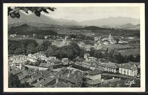 AK Saint-Jean-Pied-de-Port /Basses-Pyr., Vallée de la Nive, Vue générale et ses Environs