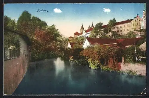 AK Freising, Ortsansicht und Kanal mit Bäumen