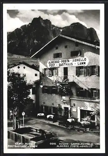 AK Kastelruth, Postgasthof Lamm mit Strasse