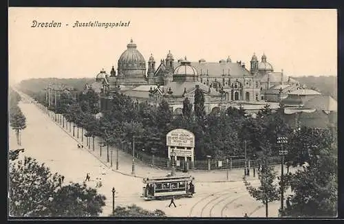 AK Dresden, Strassenbahn vor dem Ausstellungspalast der Jubiläums-Bäckerei-Ausstellung 1907