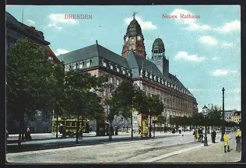 AK Dresden, Neues Rathaus mit Strassenbahn